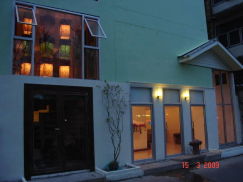 Kaset Guesthouse Bangkok Exterior foto